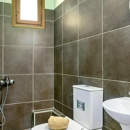 Old Boat Double 6 Nikiana